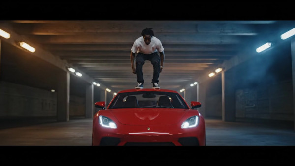 Auto-generated video thumbnail