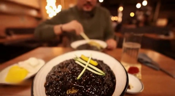 Auto-generated video thumbnail